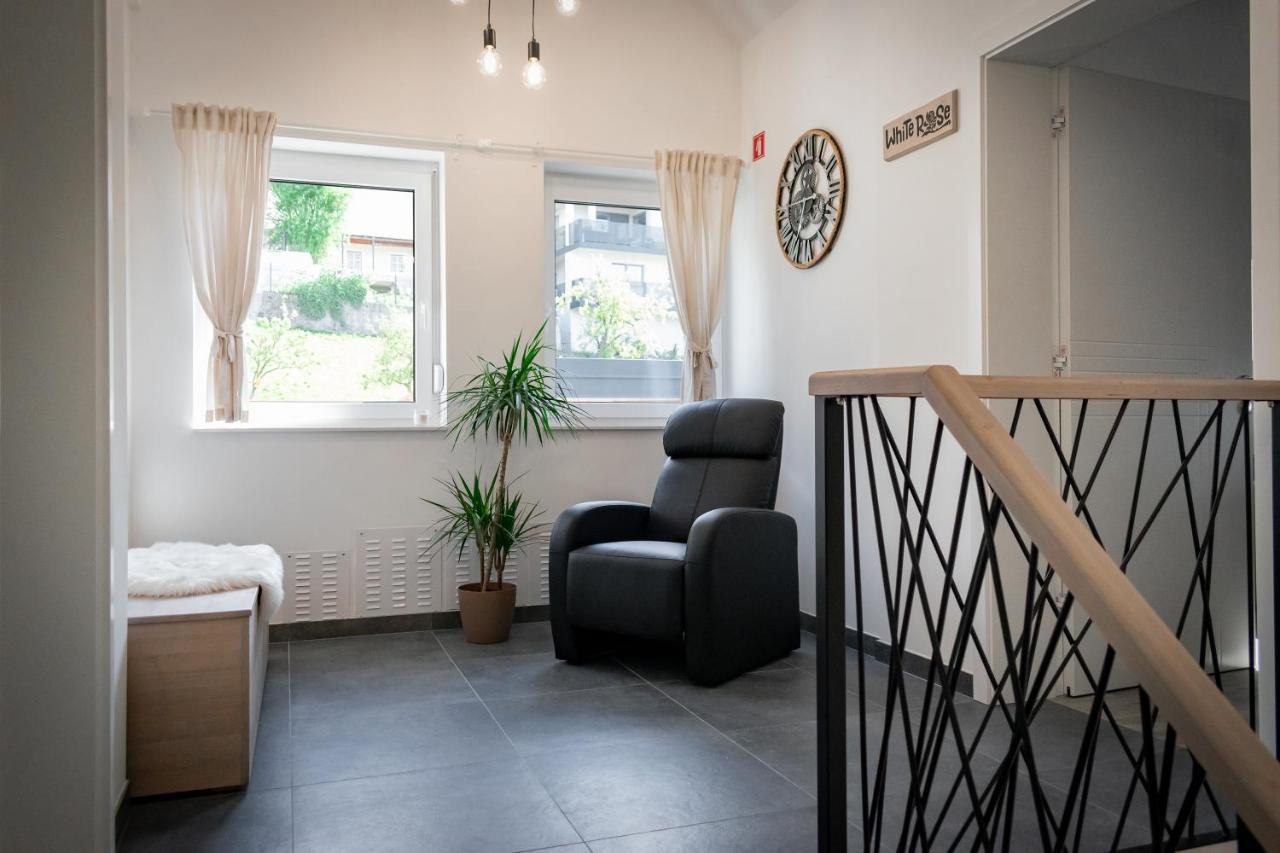 Prima Countryside Apartments Zirovnica ภายนอก รูปภาพ