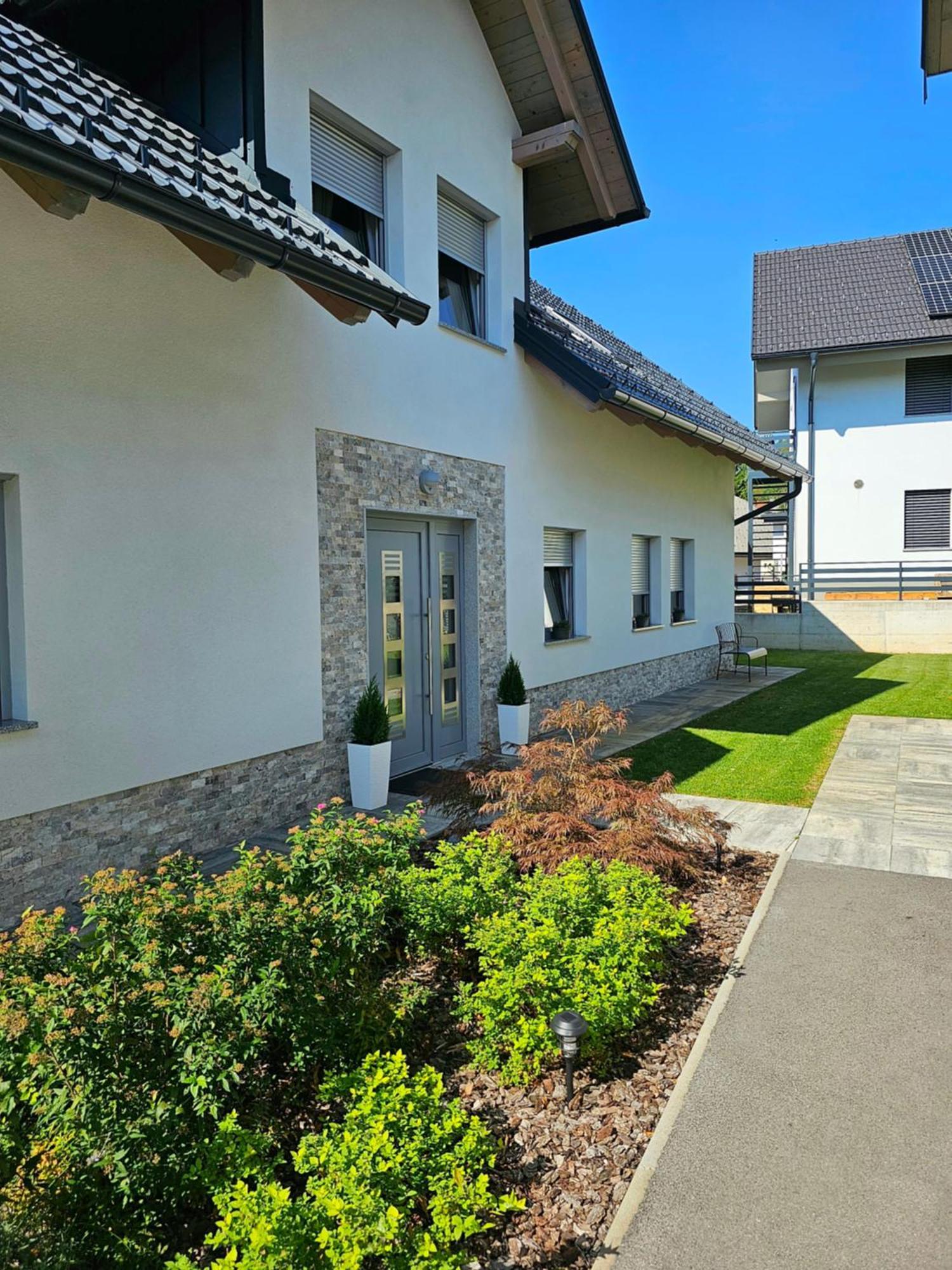 Prima Countryside Apartments Zirovnica ภายนอก รูปภาพ