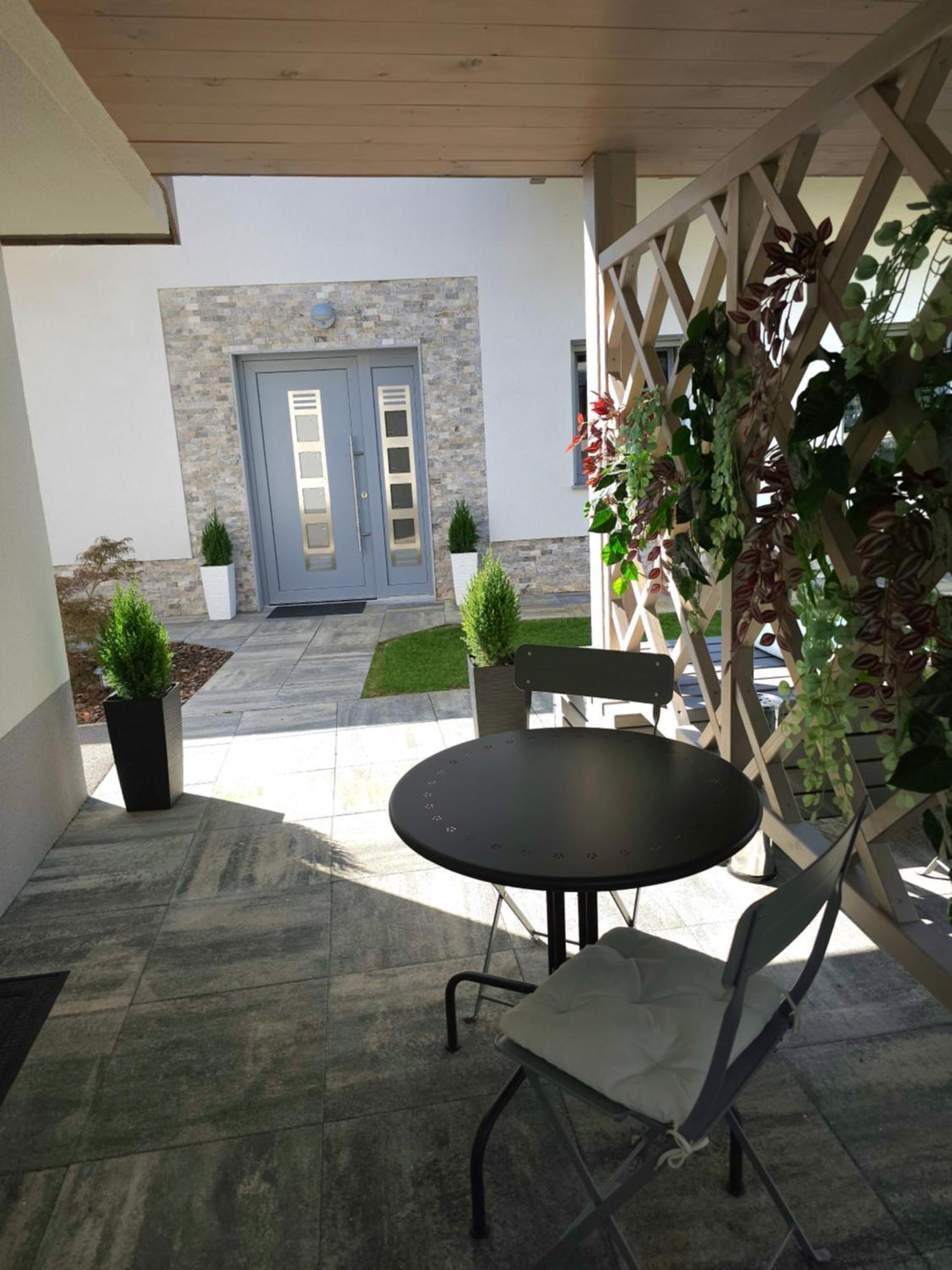 Prima Countryside Apartments Zirovnica ภายนอก รูปภาพ