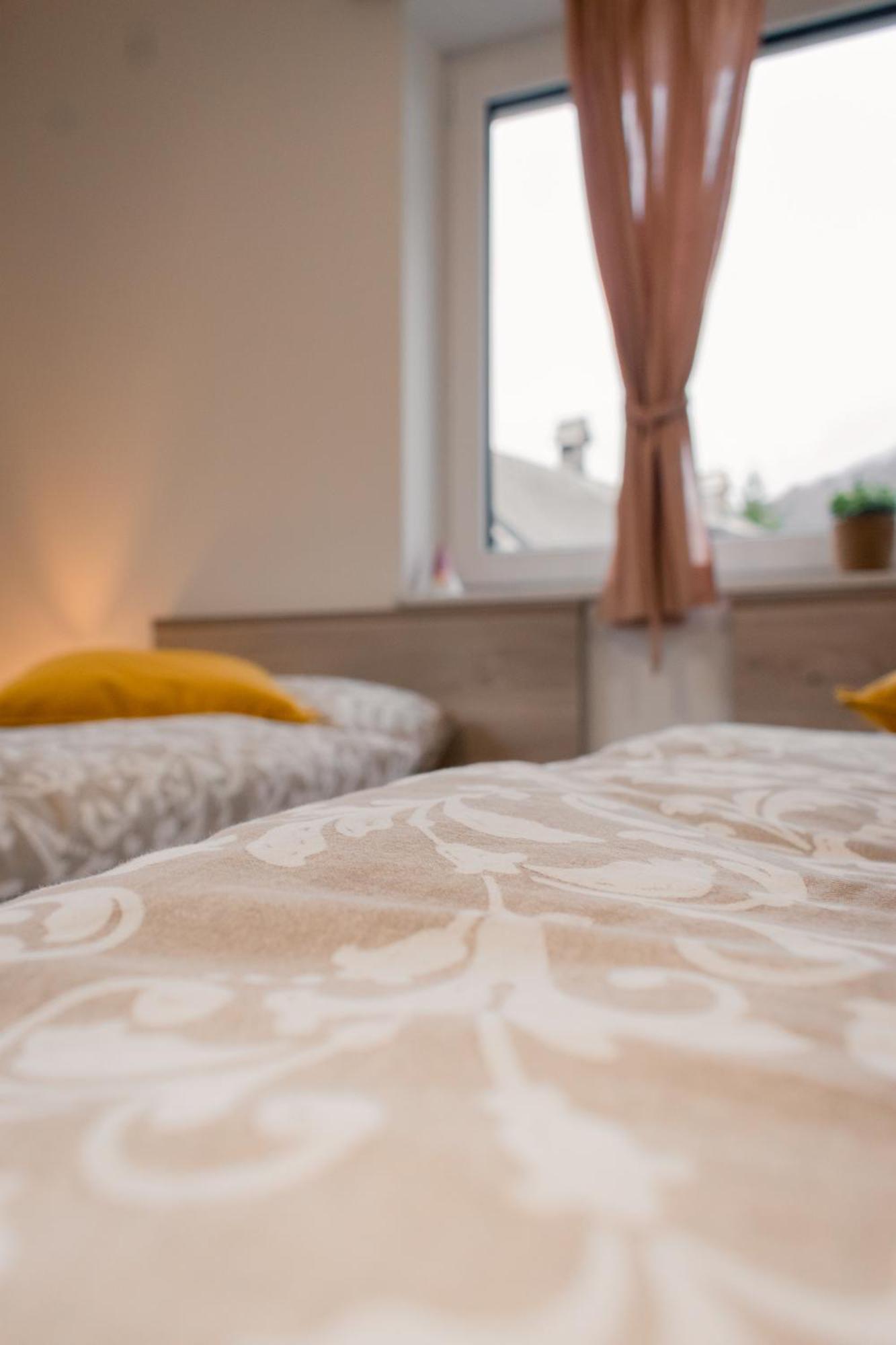 Prima Countryside Apartments Zirovnica ห้อง รูปภาพ