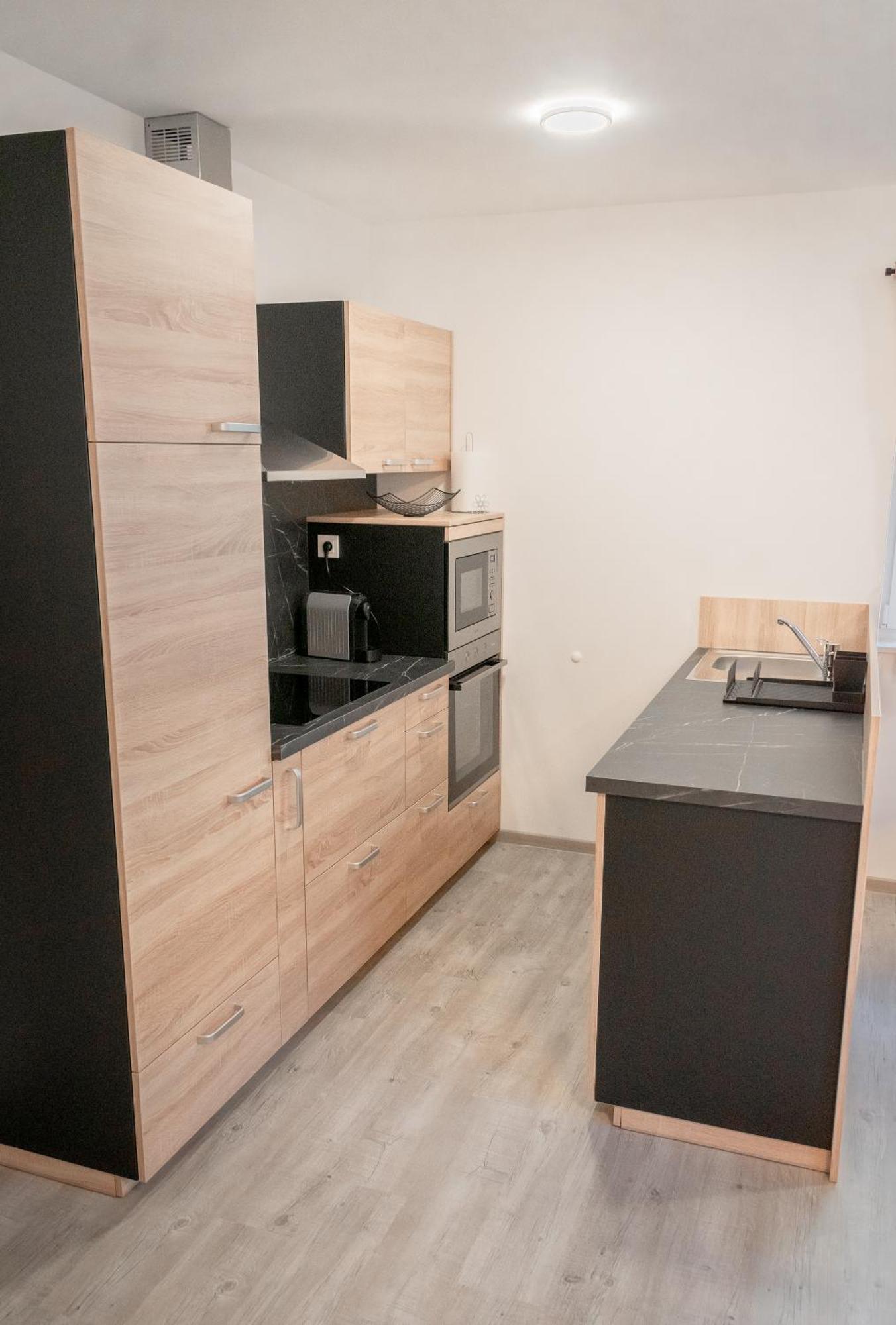 Prima Countryside Apartments Zirovnica ห้อง รูปภาพ